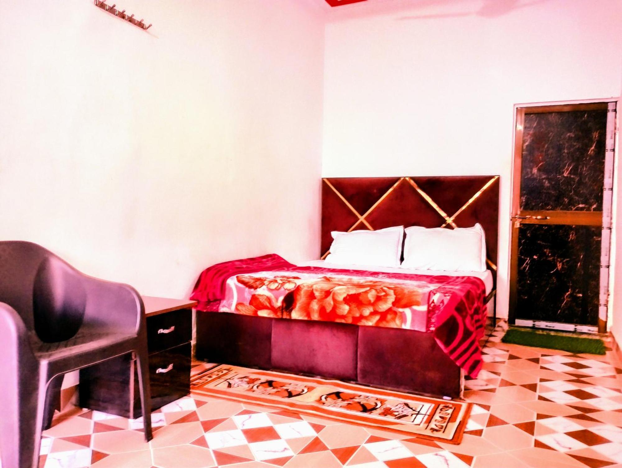 Maa Janki - Walking Distance From Ram Mandir Homestay *